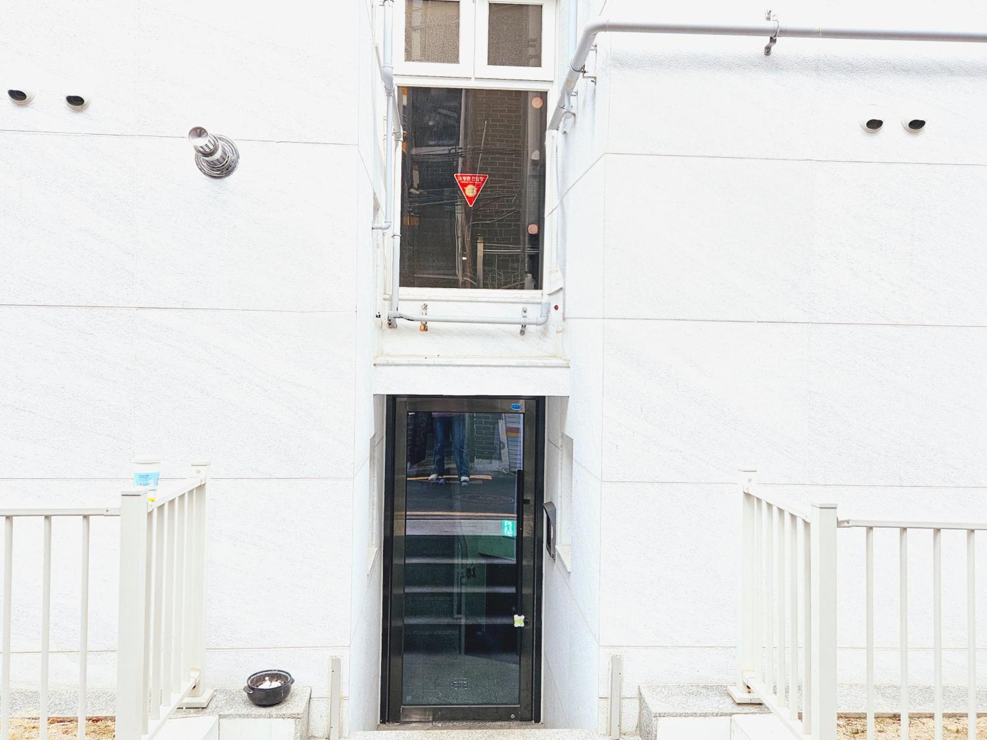 Sensibility Warmth Cozy New Construction Pleasant Hongdae Gangnam 30 Minutes * Seoul